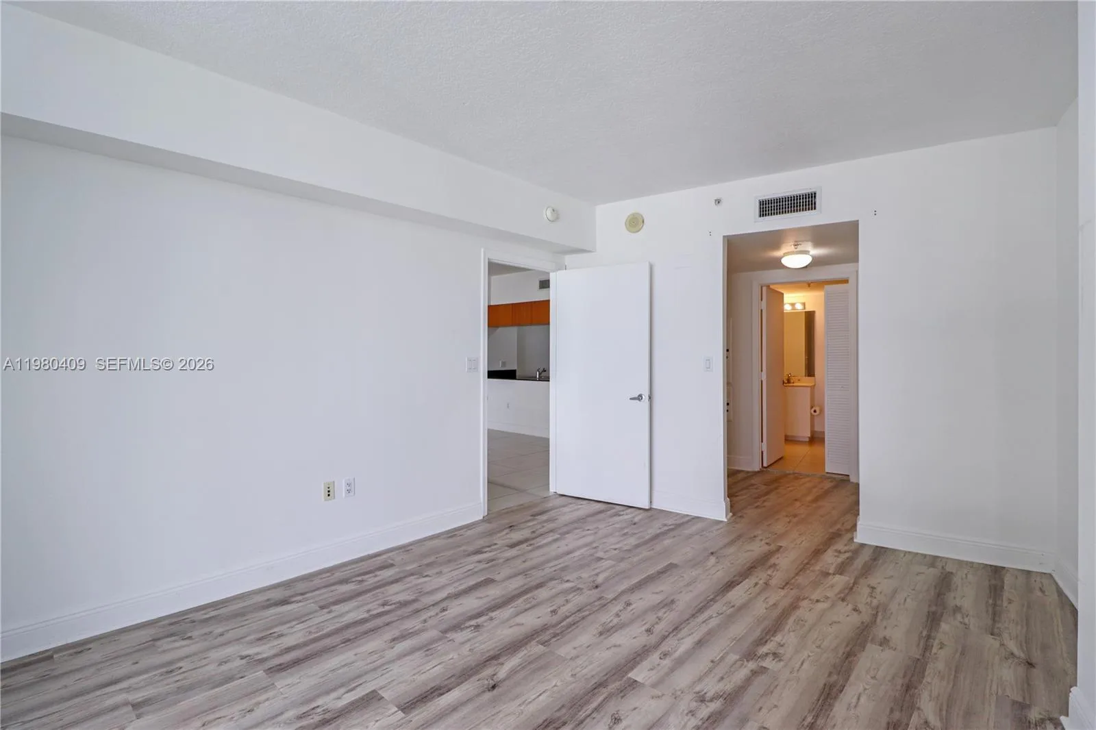 1750 N Bayshore Dr # 3909, Miami, FL 33132 photo 6