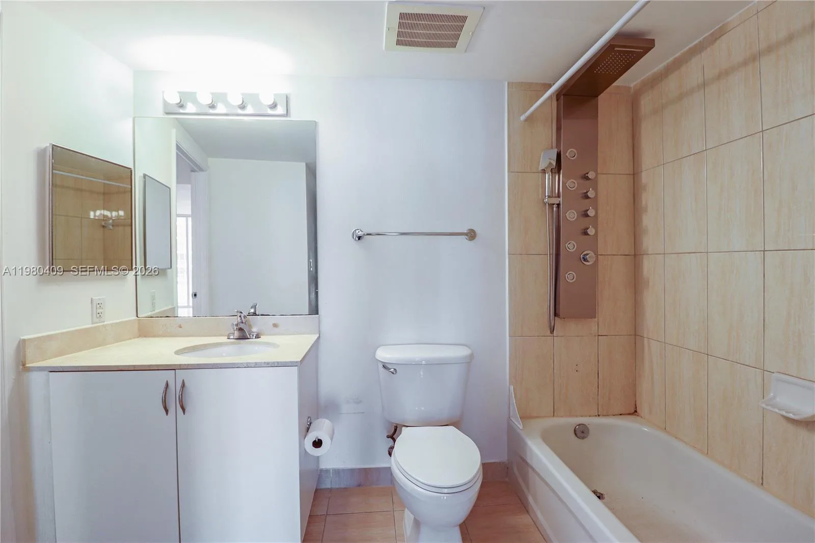 1750 N Bayshore Dr # 3909, Miami, FL 33132 photo 8