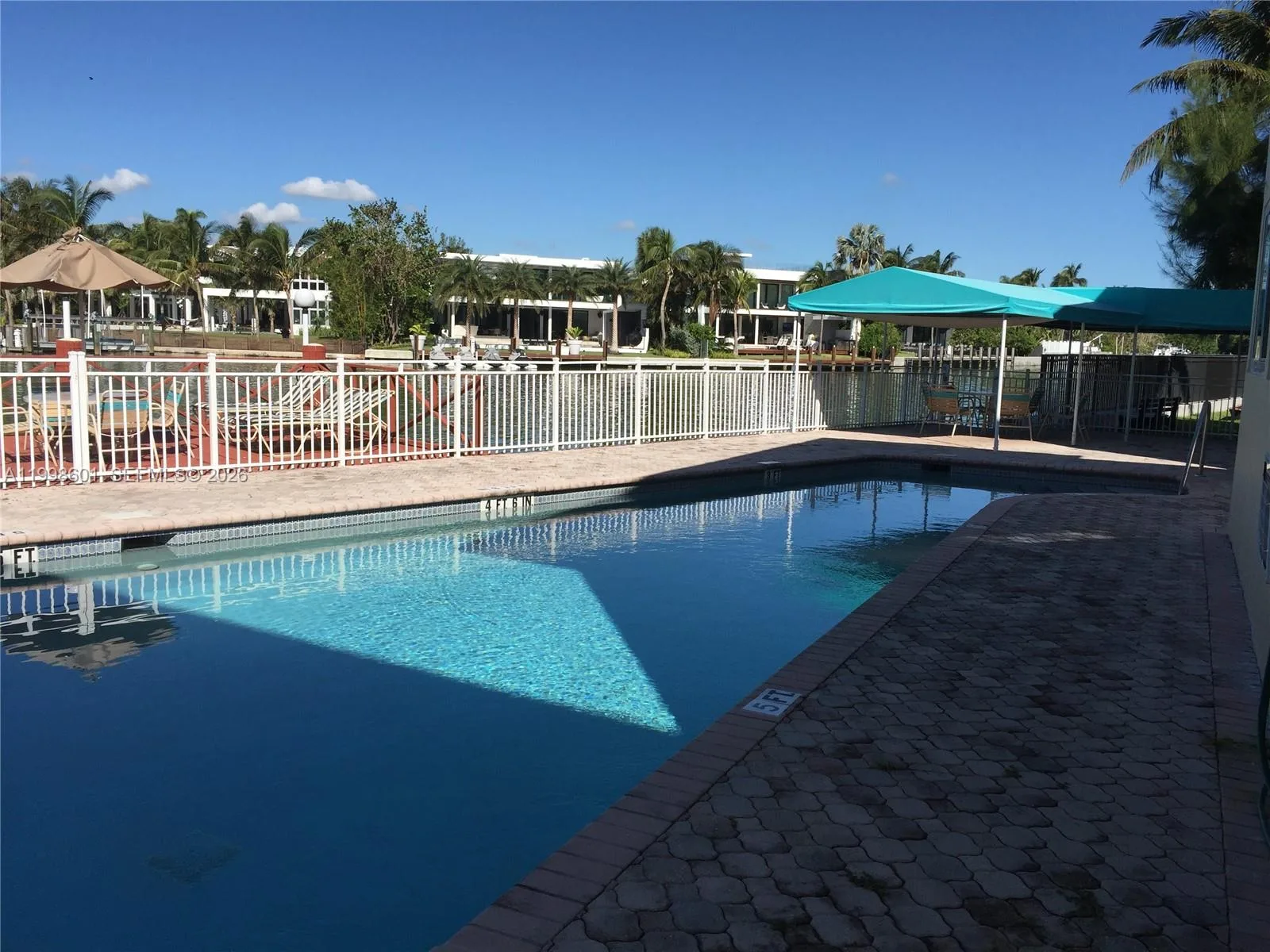 4740 Pine Tree Dr # 26, Miami Beach, FL 33140 photo 2