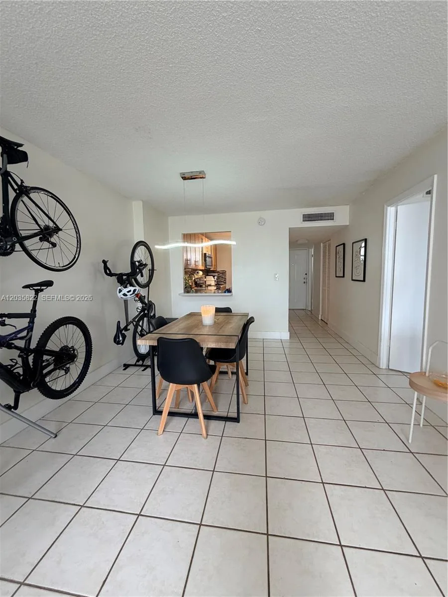 2903 N Miami Beach Blvd # 406, North Miami Beach, FL 33160 photo 3