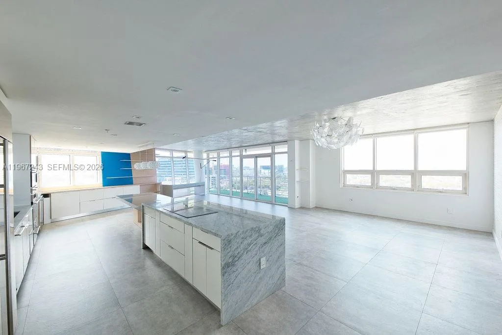 3250 NE 1st Ave # 1115, Miami, FL 33137