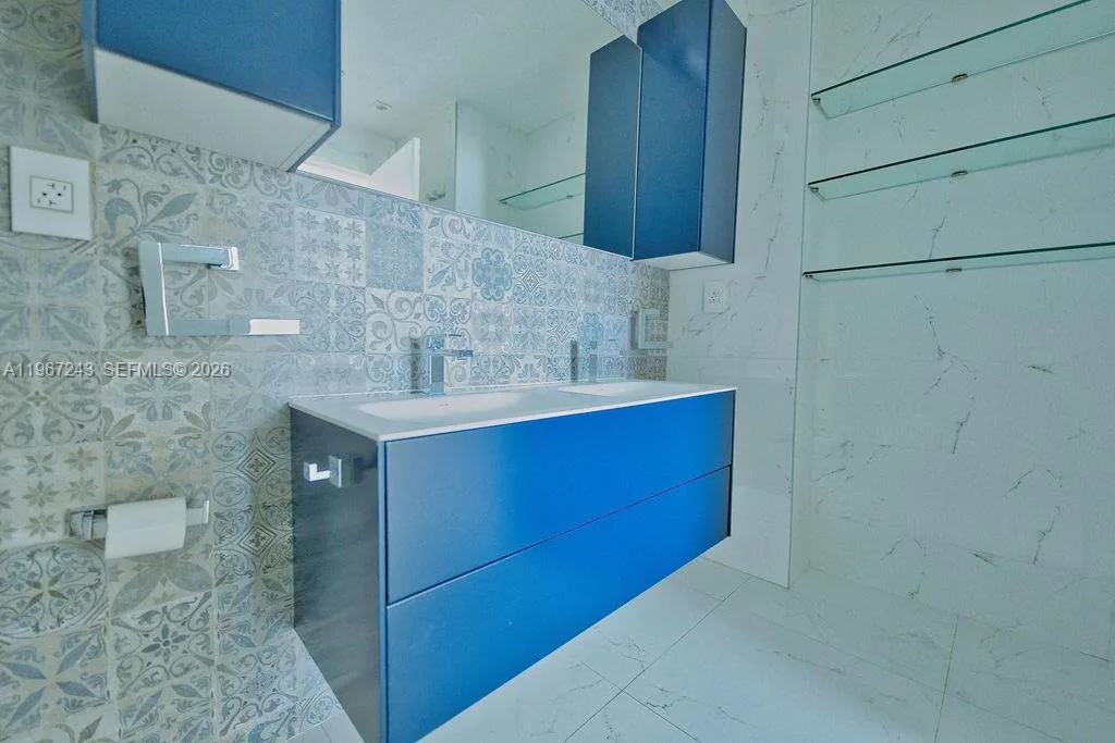 3250 NE 1st Ave # 1115, Miami, FL 33137 photo 13
