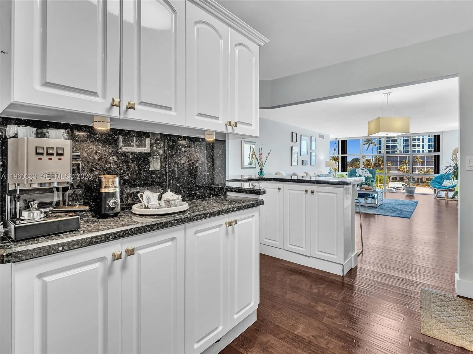 6423 Collins Ave # 409, Miami Beach, FL 33141 photo 11