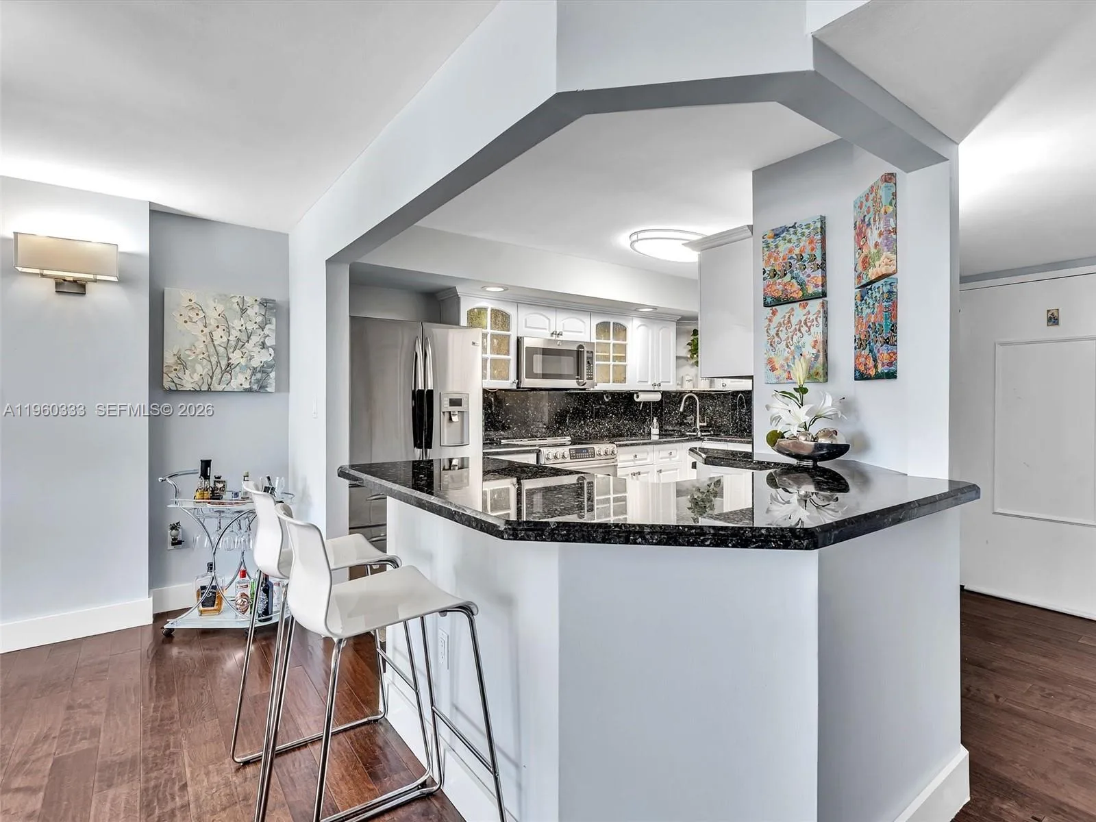 6423 Collins Ave # 409, Miami Beach, FL 33141 photo 4