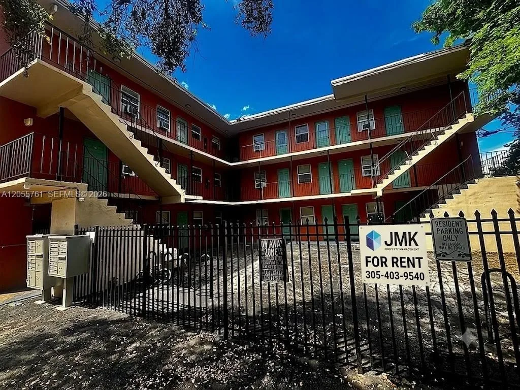 3669 Thomas Ave # 6, Miami, FL 33133