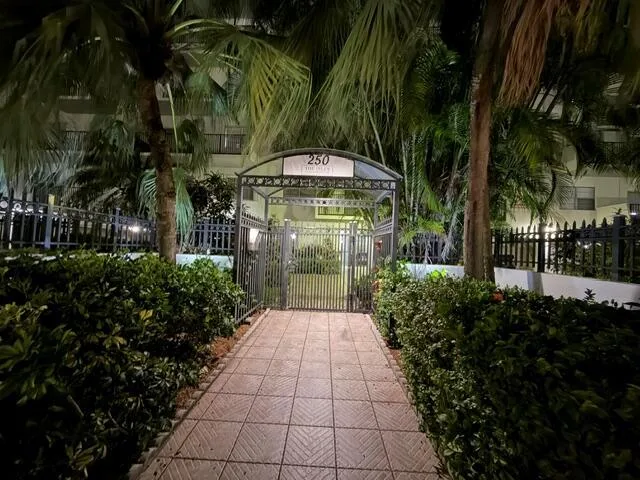 250 NE 181st Drive # 406, Sunny Isles Beach, FL 33160
