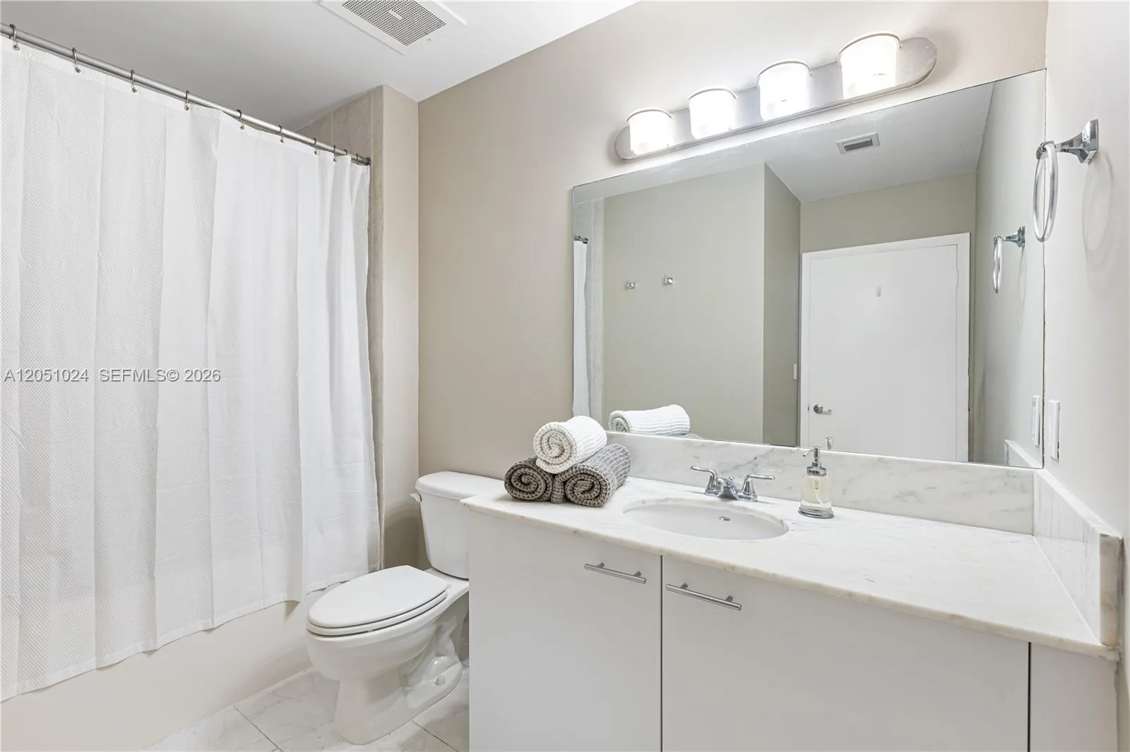 133 NE 2nd Ave # 2101, Miami, FL 33132 photo 11