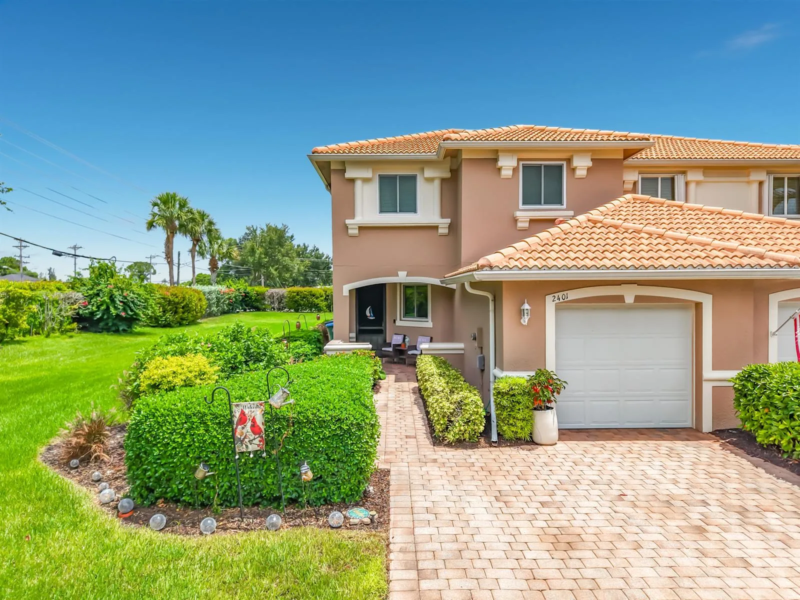 2401 Caslotti Way, Cape Coral, FL 33909