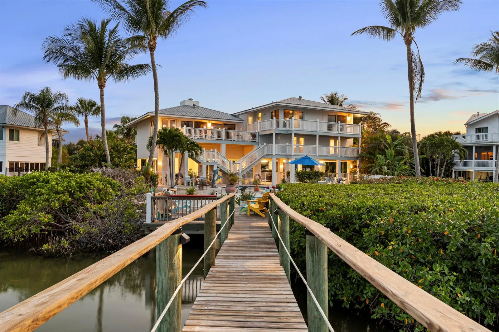 8 Herons Nest, Sewalls Point, FL 34996