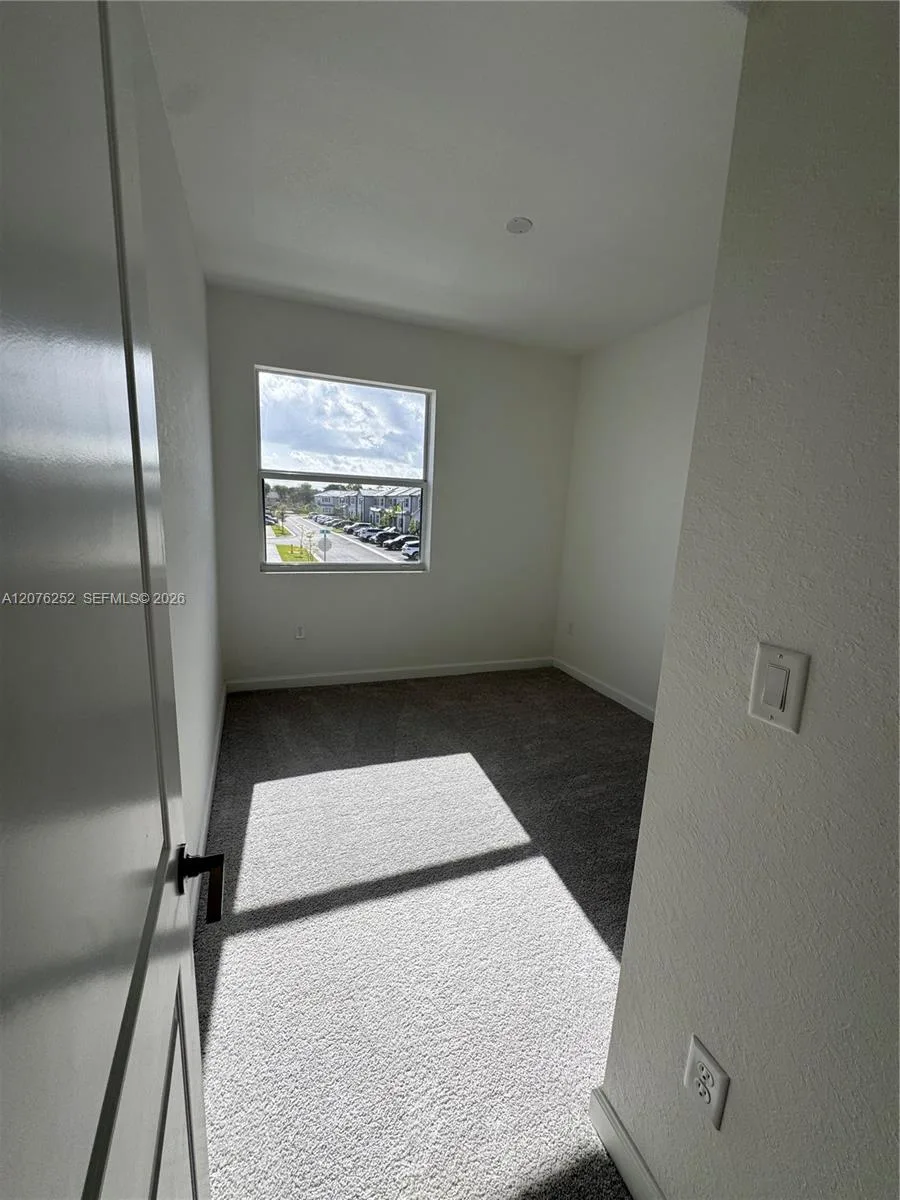 194 SE 10th Ct, Florida City, FL 33034 photo 10
