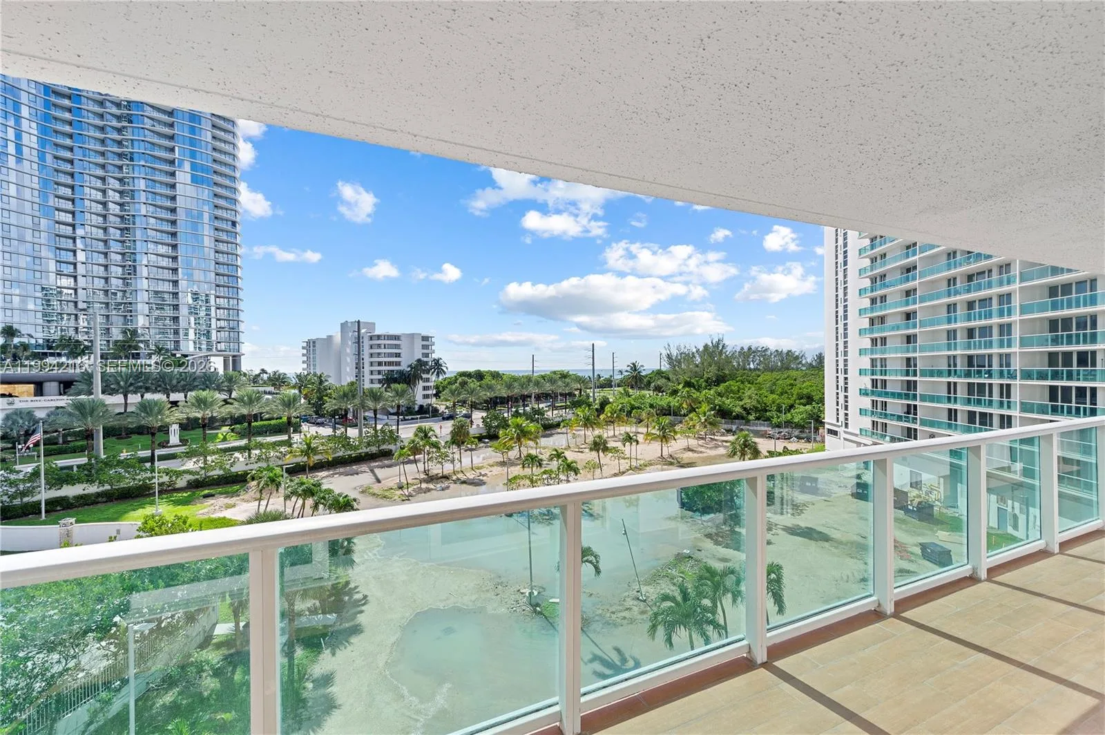 100 Bayview Dr # 507, Sunny Isles Beach, FL 33160