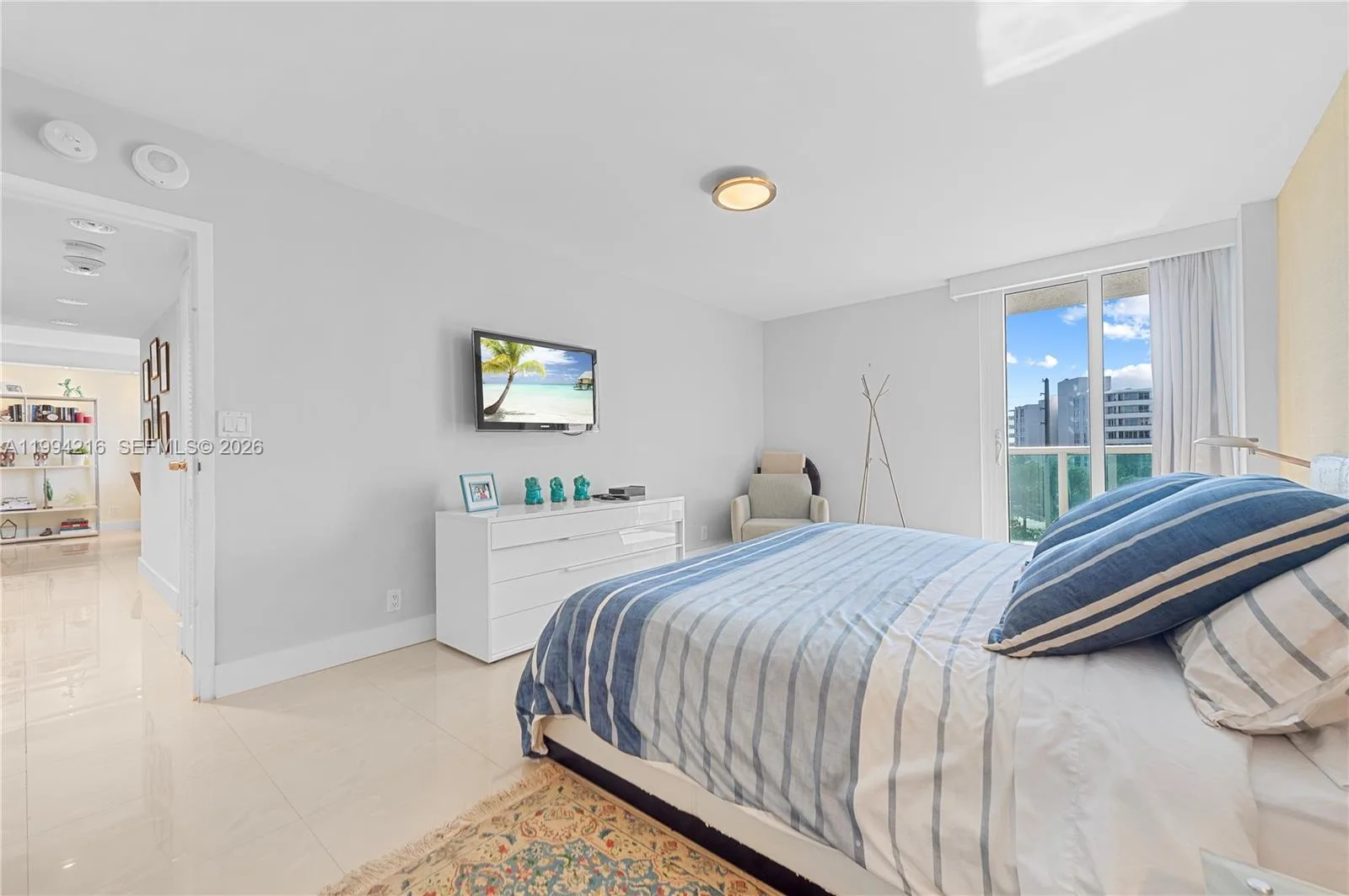 100 Bayview Dr # 507, Sunny Isles Beach, FL 33160 photo 12