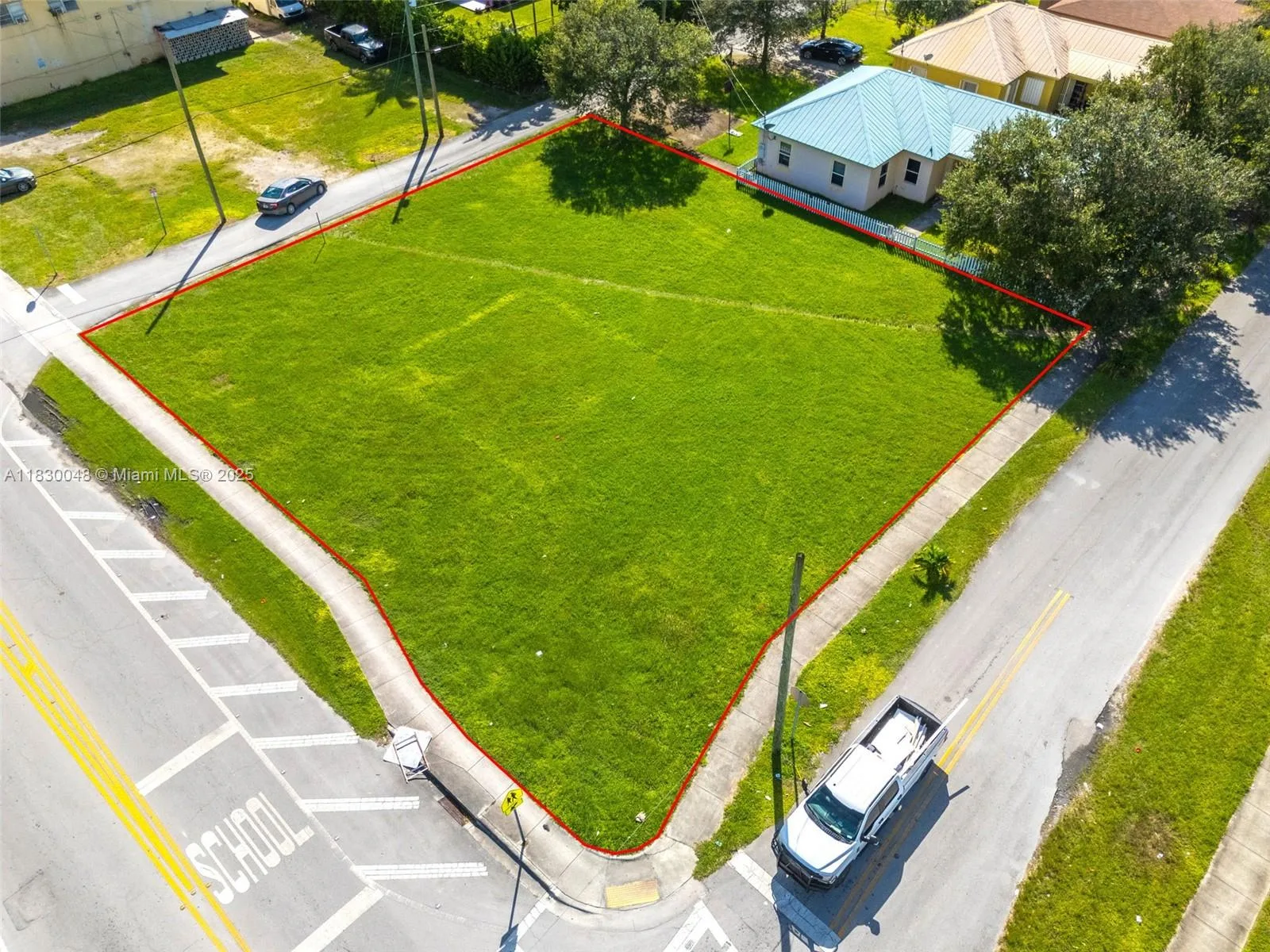 604 SW 6th Ave, Homestead, FL 33030 photo 2