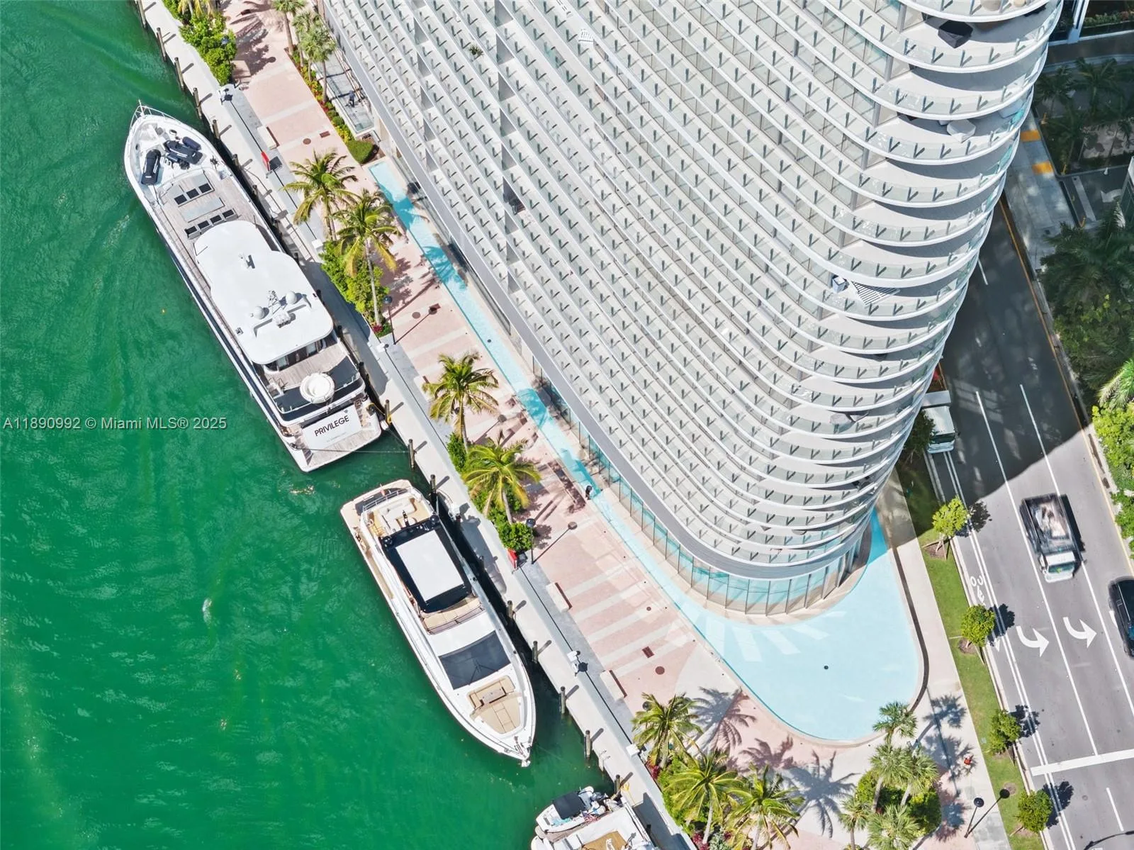 300 Biscayne Boulevard Way # 5207W, Miami, FL 33131 photo 3