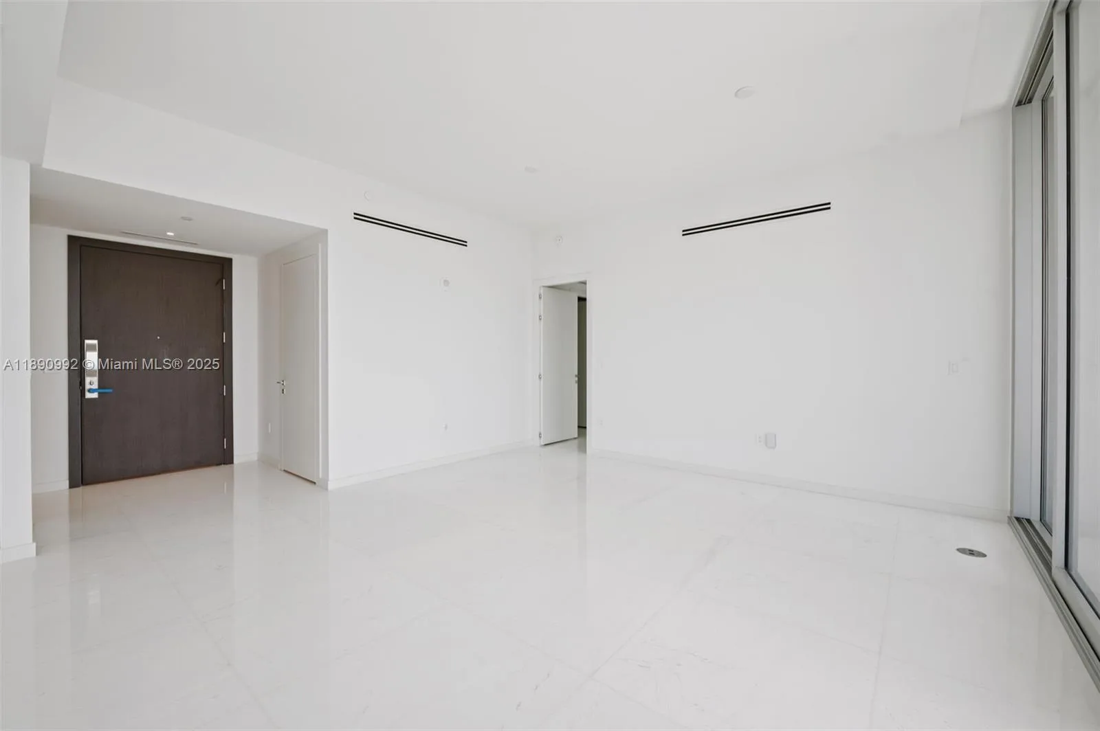 300 Biscayne Boulevard Way # 5207W, Miami, FL 33131 photo 8