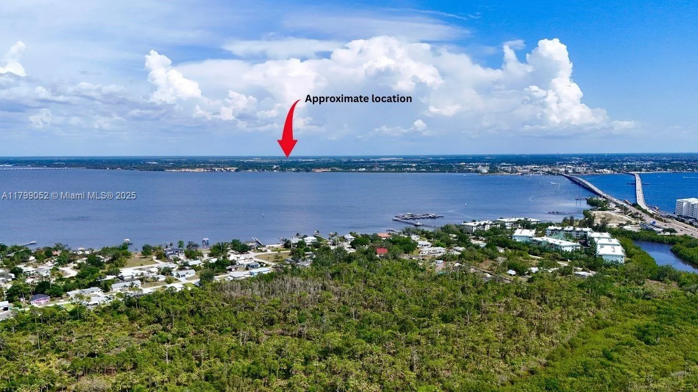 8058 GROVE BLVD, Punta Gorda, FL 33982