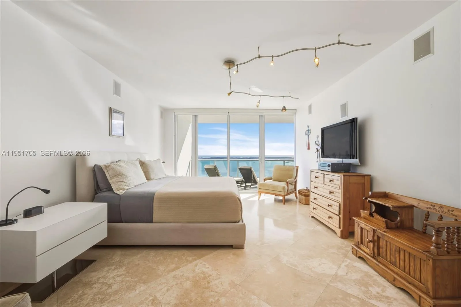 1331 Brickell Bay Dr # 2807, Miami, FL 33131 photo 11
