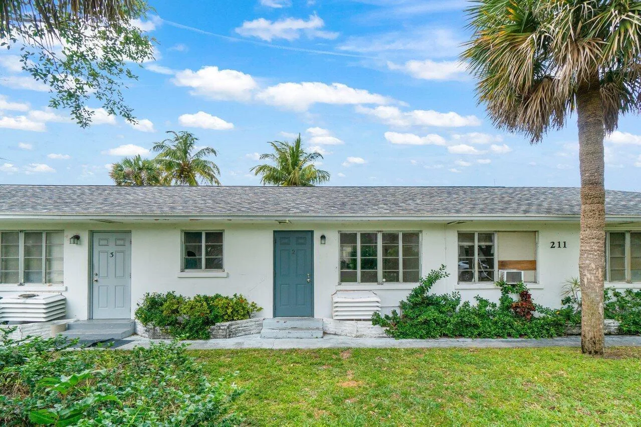 211 Sunrise Avenue # 4, Lantana, FL 33462