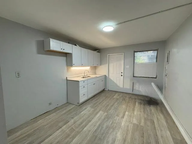 304 NW 14th Avenue, Fort Lauderdale, FL 33311 photo 8