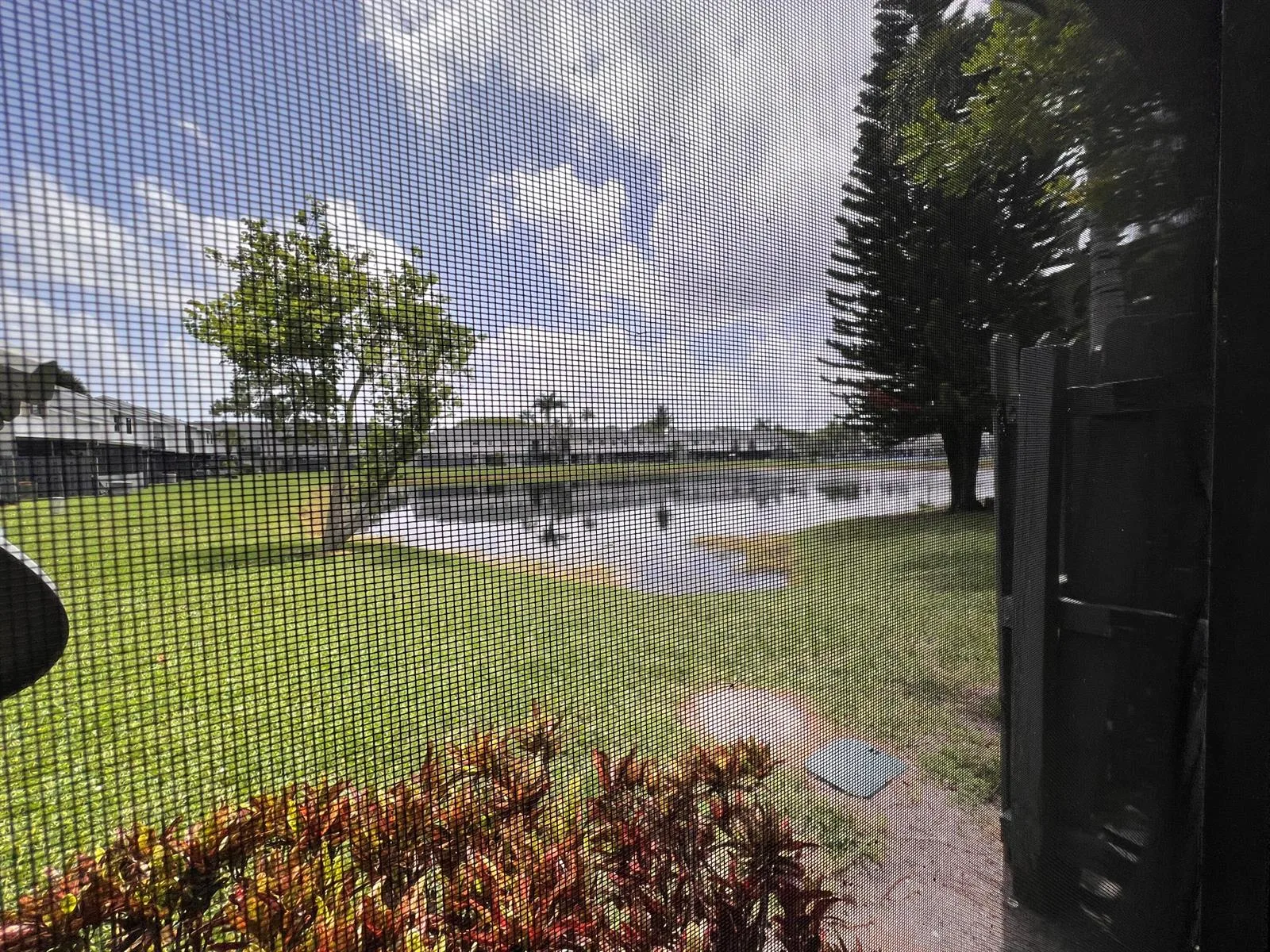 2606 CANALSIDE Drive, FL 33463 photo 4