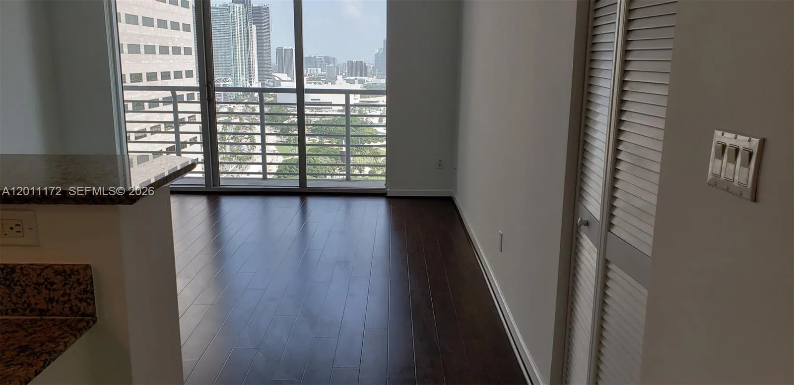 325 S Biscayne Blvd # 3120, Miami, FL 33131 photo 13
