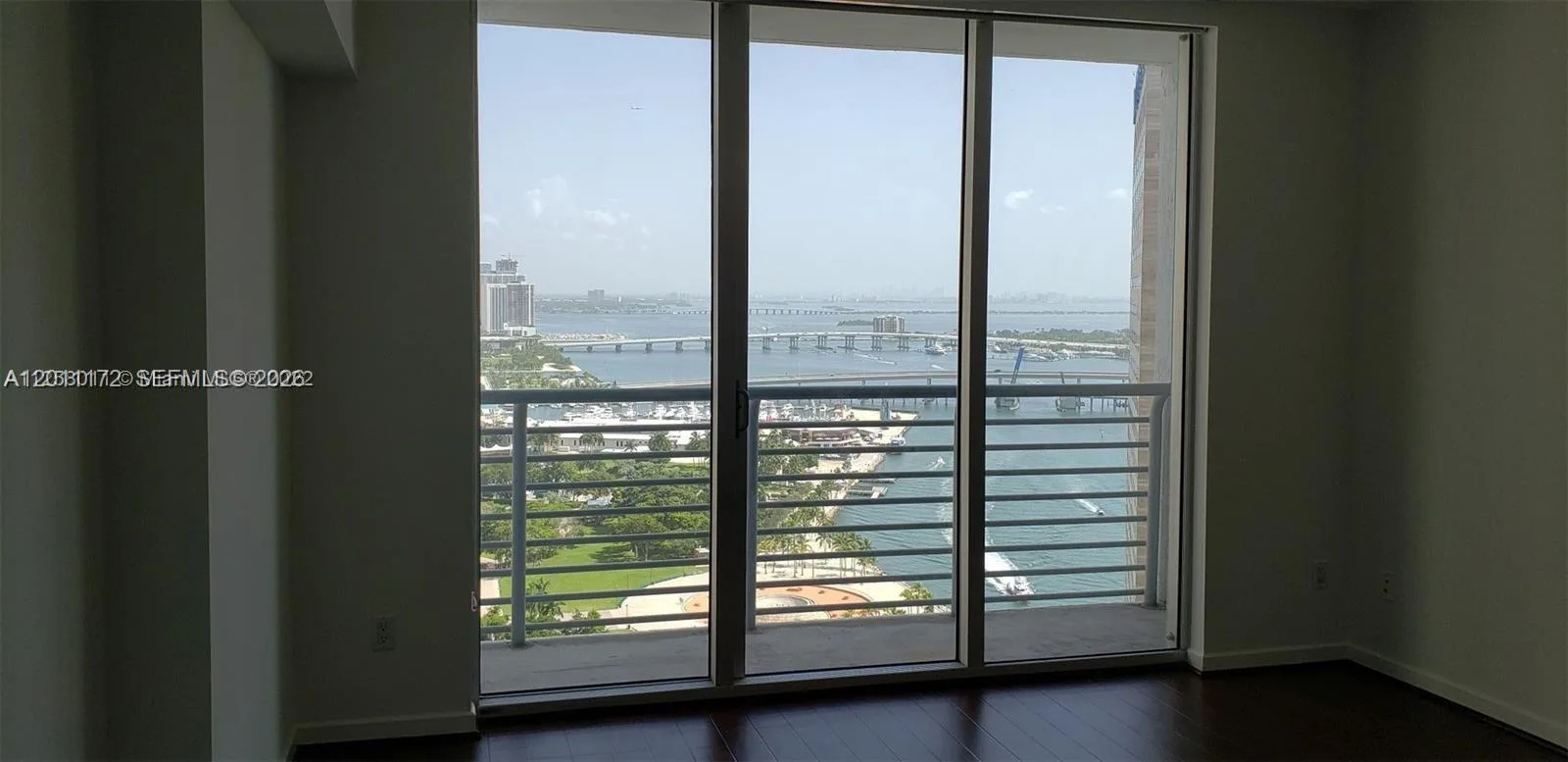 325 S Biscayne Blvd # 3120, Miami, FL 33131 photo 5