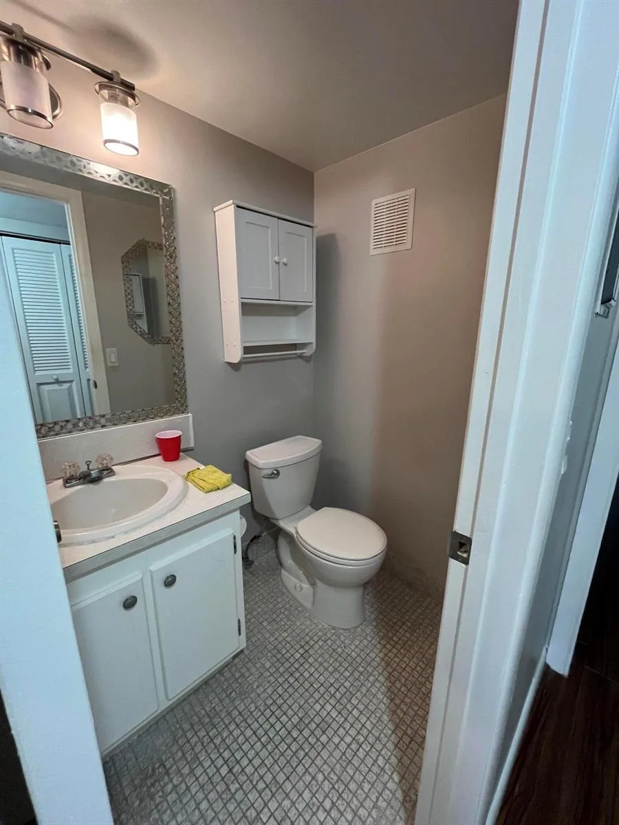 119 E Westbury E # 119, Deerfield Beach, FL 33442 photo 6