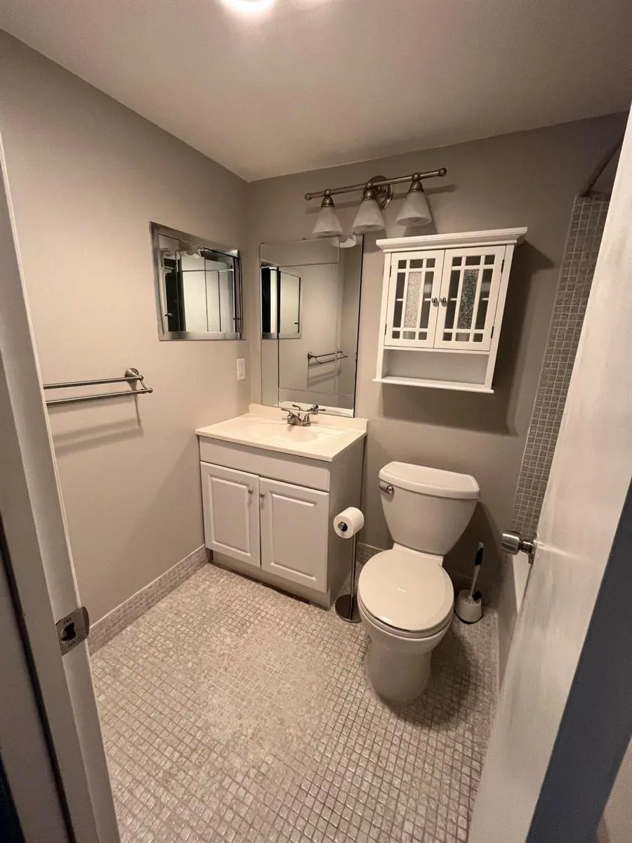 119 E Westbury E # 119, Deerfield Beach, FL 33442 photo 9