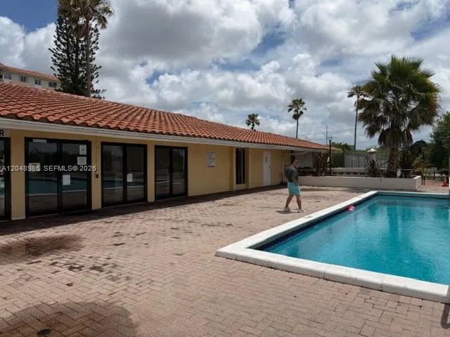 4174 Inverrary Dr # 605, Lauderhill, FL 33319 photo 6