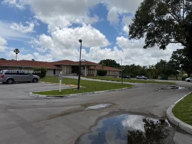 4174 Inverrary Dr # 605, Lauderhill, FL 33319 photo 9