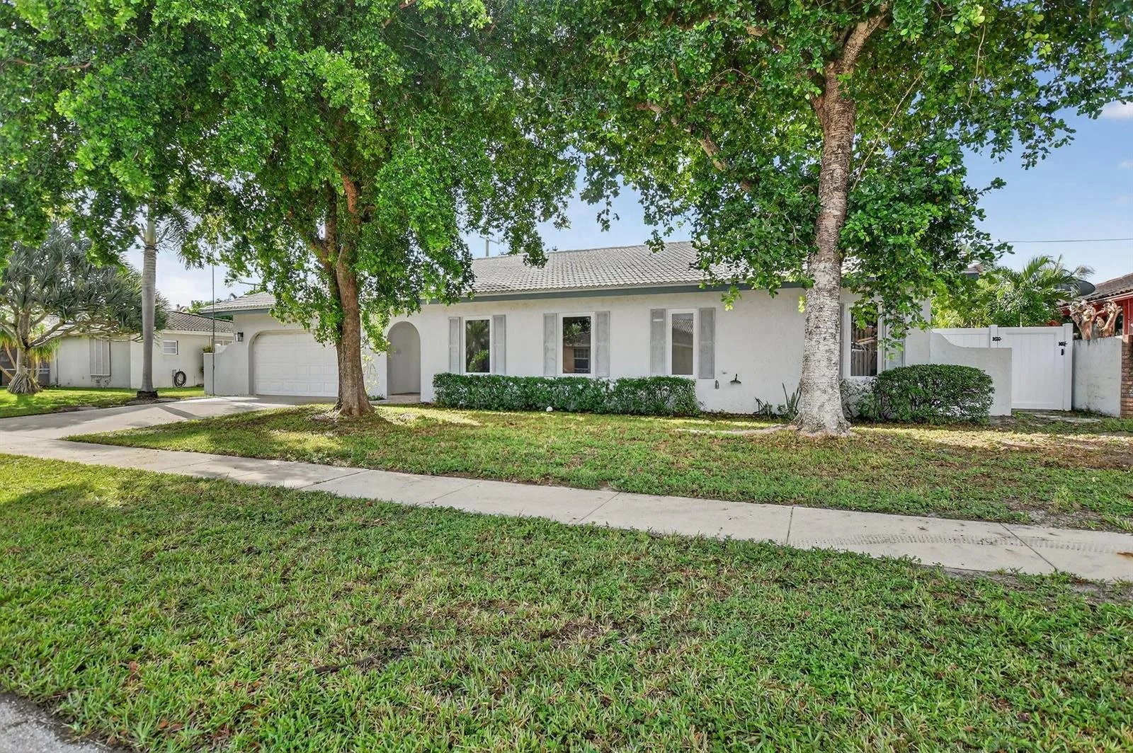 1544 NW 9th Street, Boca Raton, FL 33486 photo 2