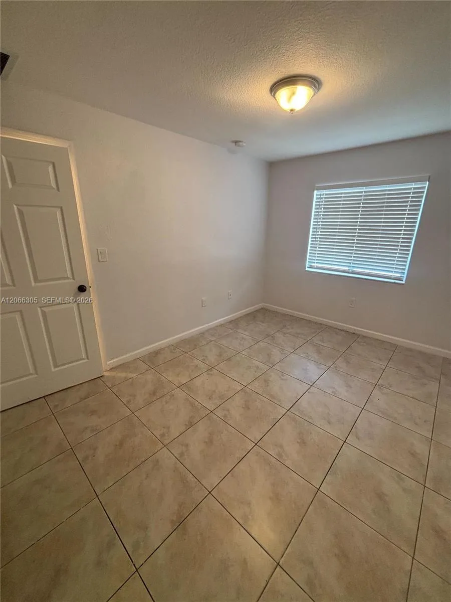 14084 NE 2nd Ave # 14084, Miami, FL 33161 photo 10