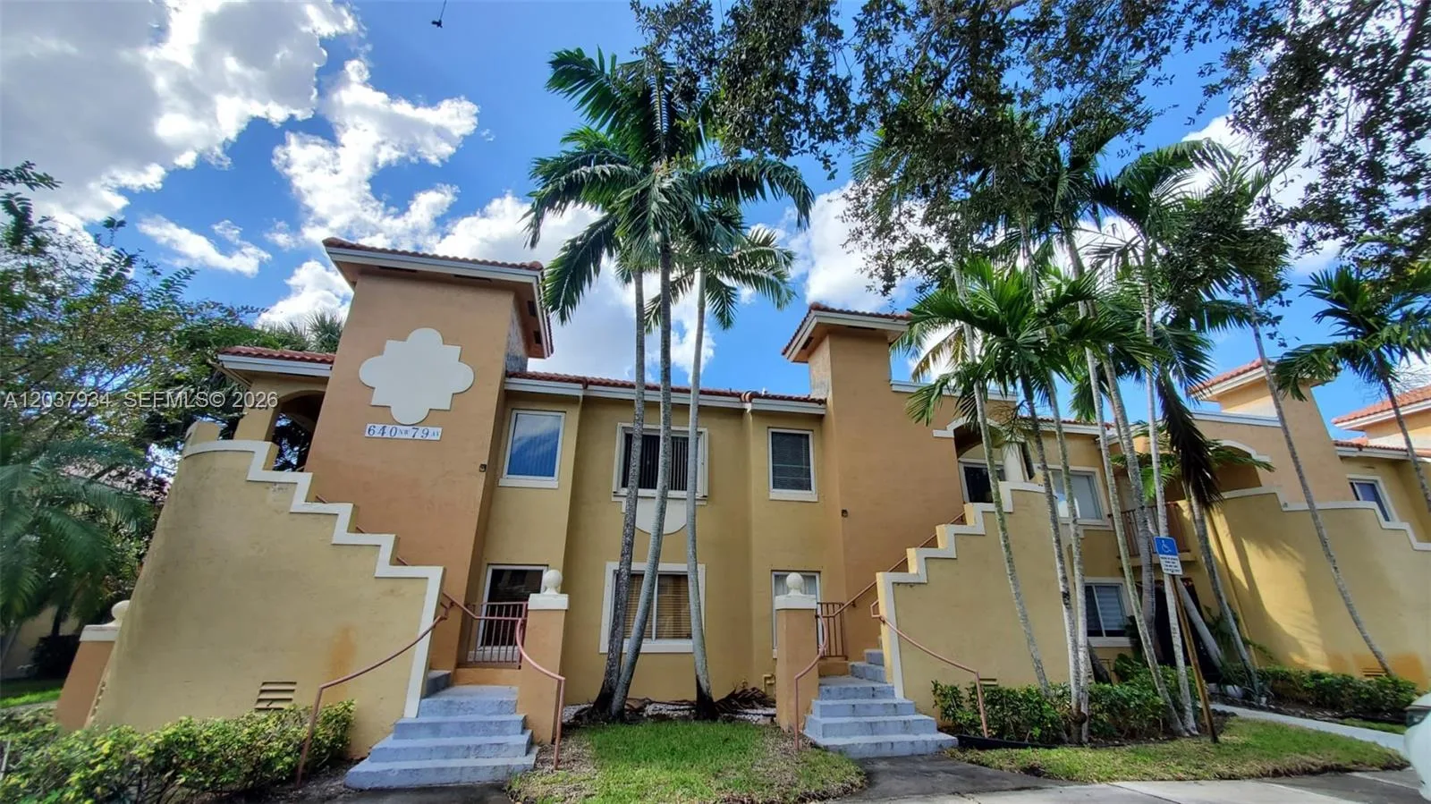640 NW 79th Ave # 202, Pembroke Pines, FL 33024