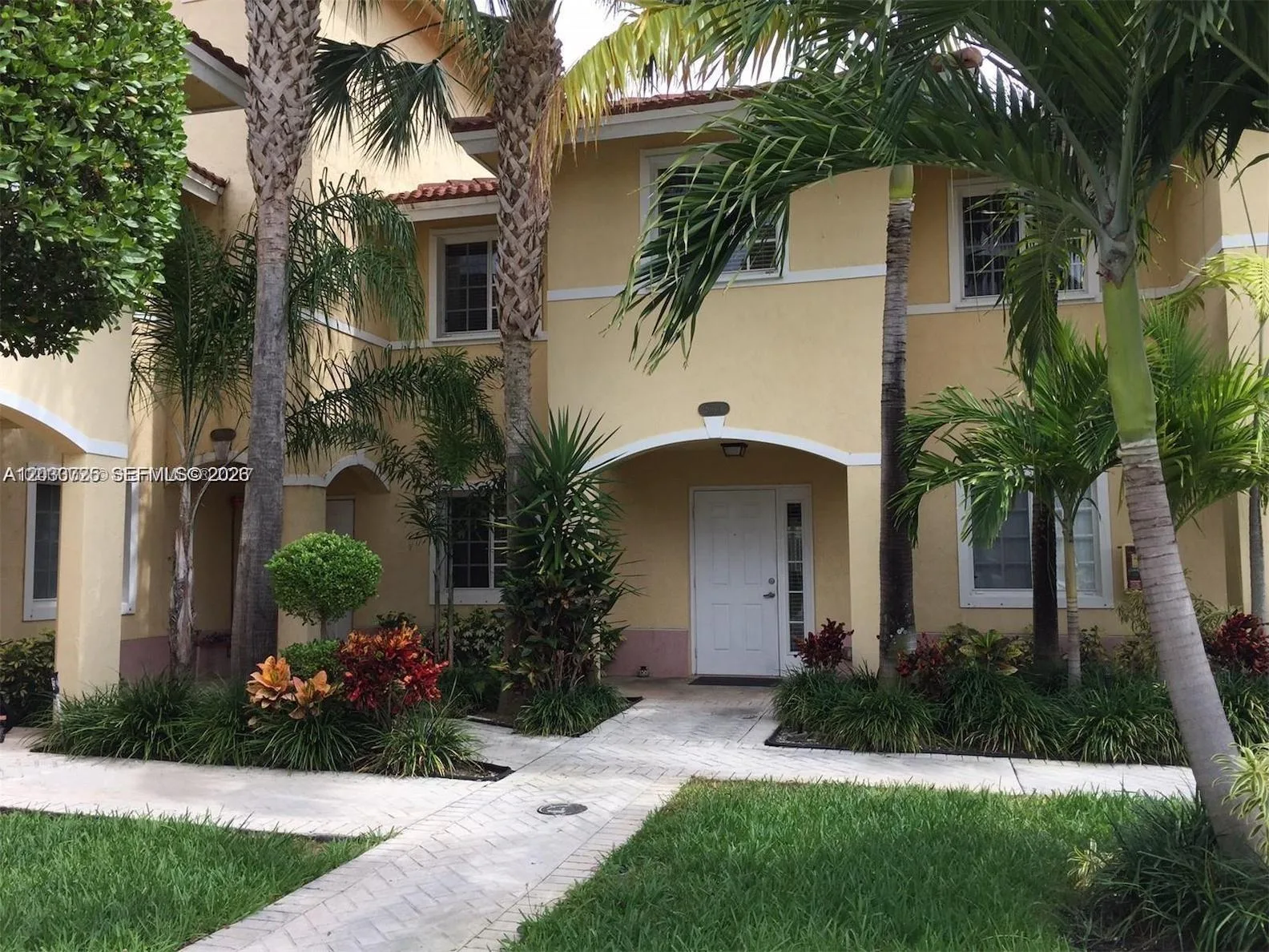 2066 NE 167th St # 3-108, North Miami Beach, FL 33162