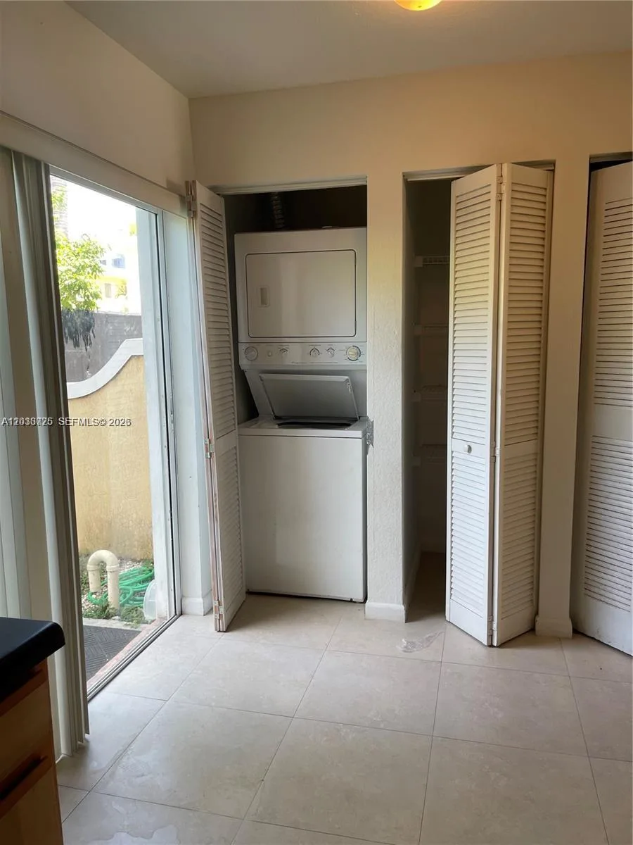 2066 NE 167th St # 3-108, North Miami Beach, FL 33162 photo 10