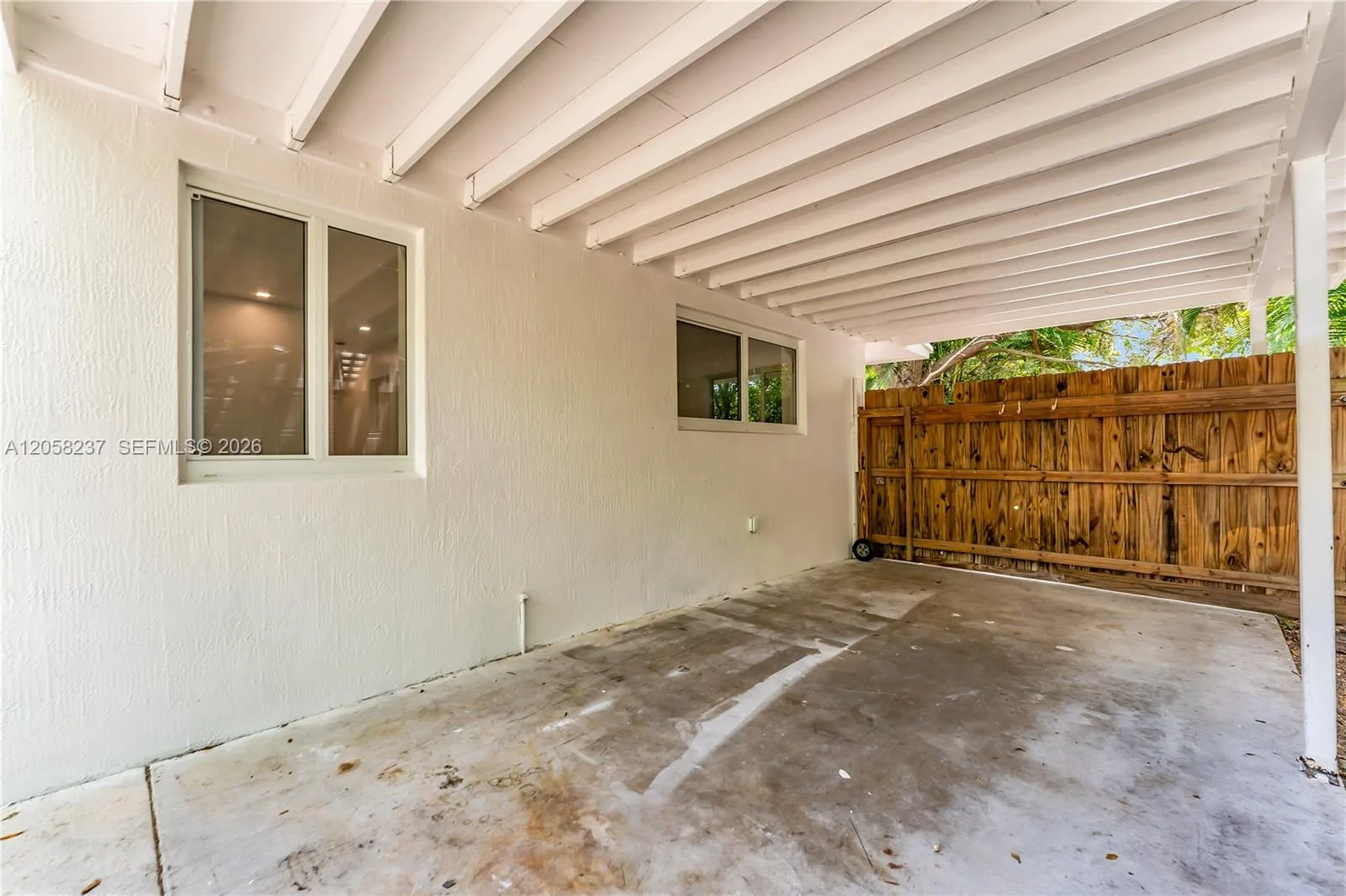 3611 SW 36th St, West Park, FL 33023 photo 4