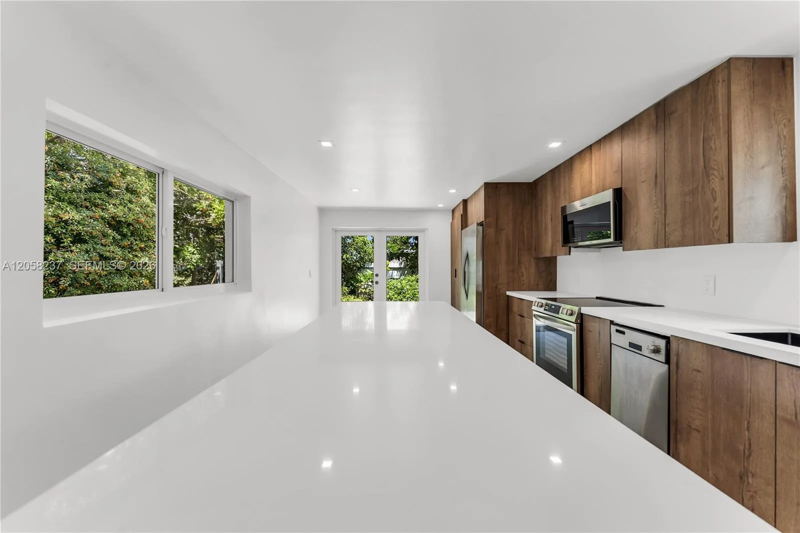 3611 SW 36th St, West Park, FL 33023 photo 6