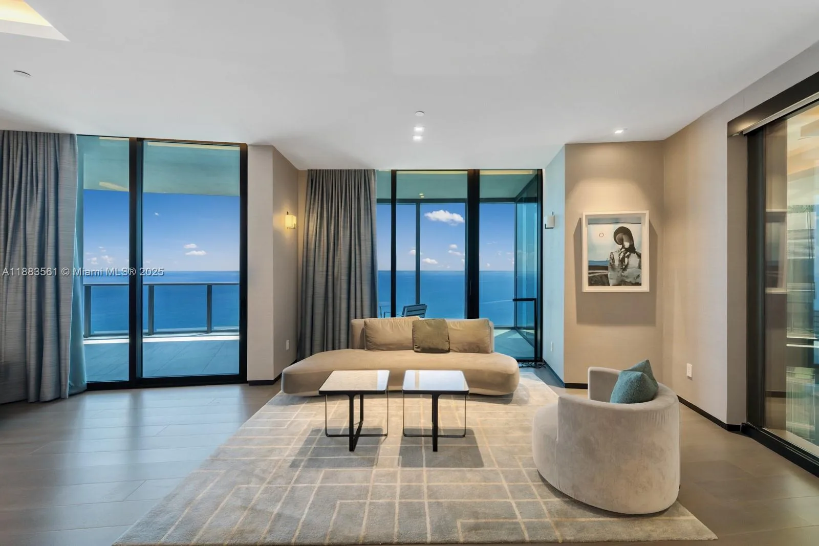 18555 Collins Ave # PH-1, Sunny Isles Beach, FL 33160 photo 12