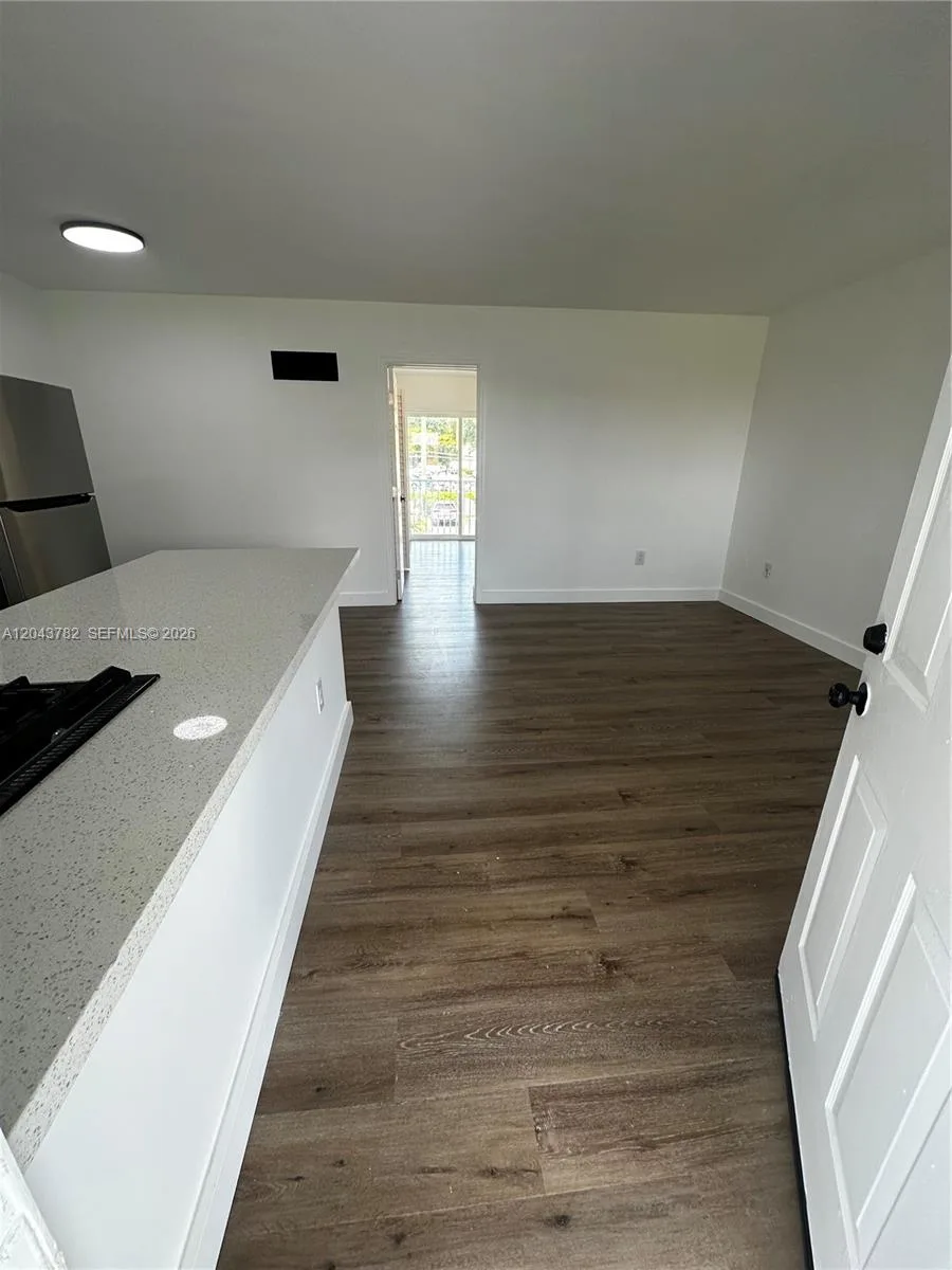 1255 W 49th Pl # E205, Hialeah, FL 33012