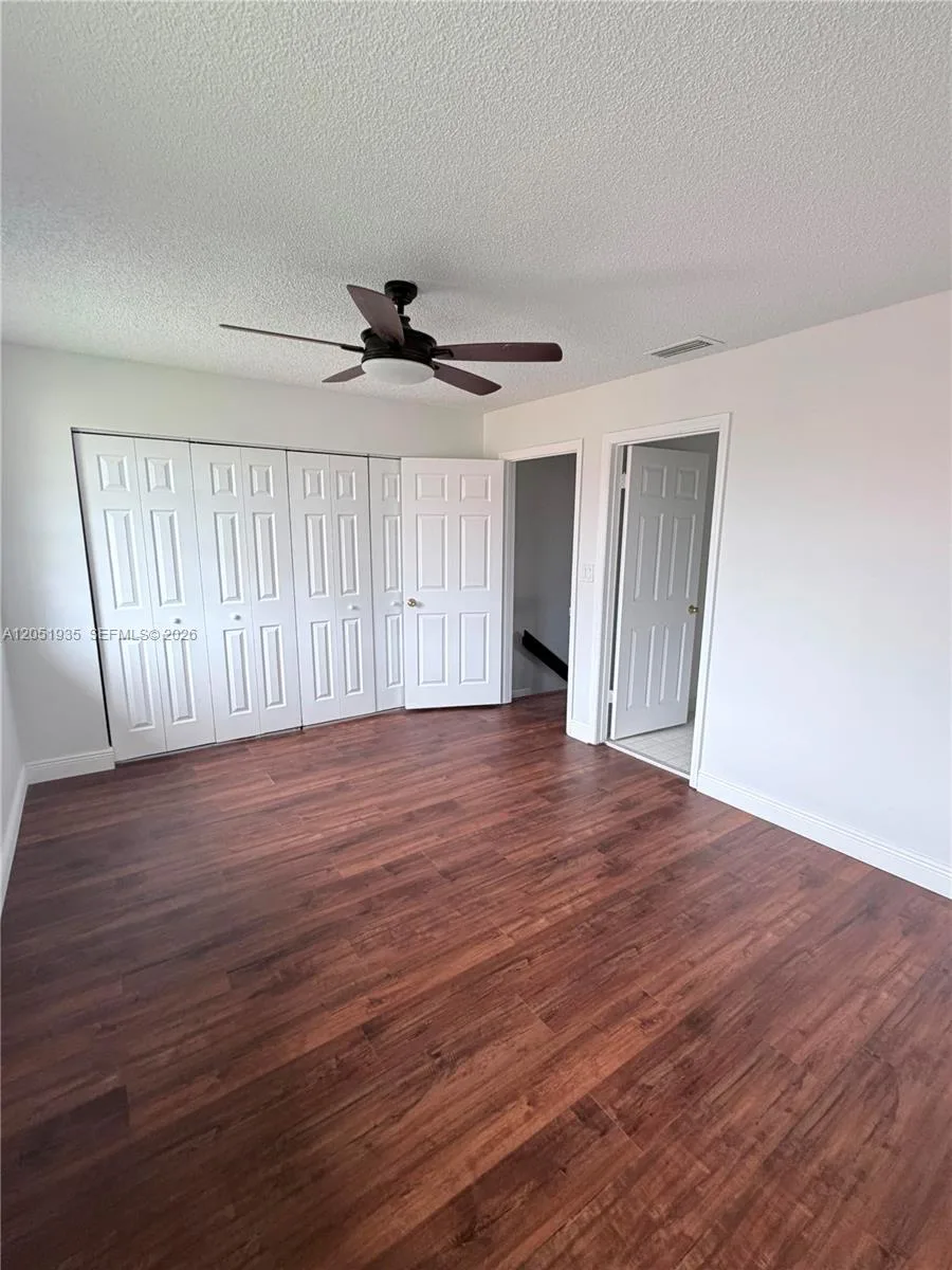 9850 Hammocks Blvd # 107, Miami, FL 33196 photo 2