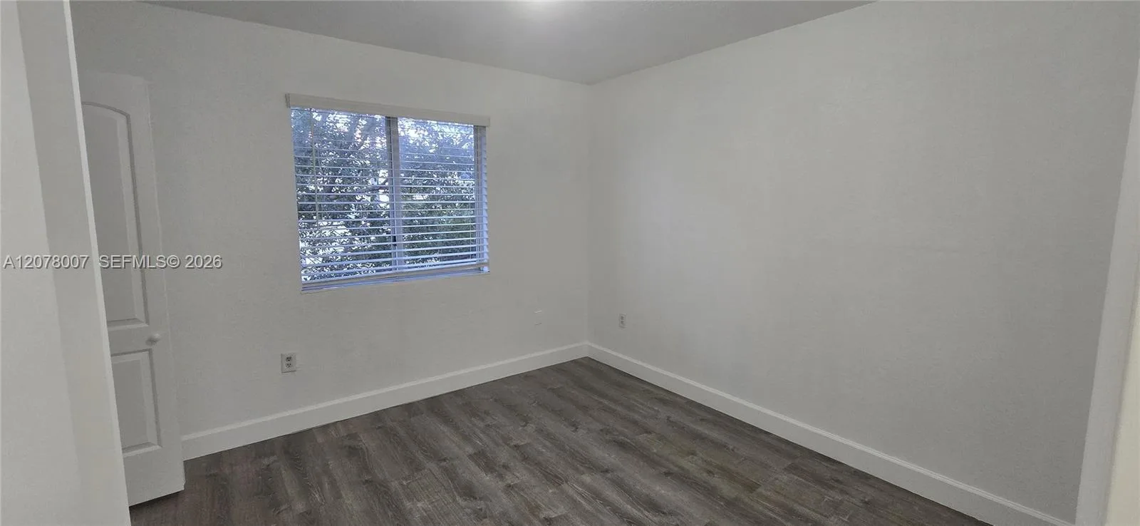 8027 NW 8th St # 13, Miami, FL 33126 photo 9