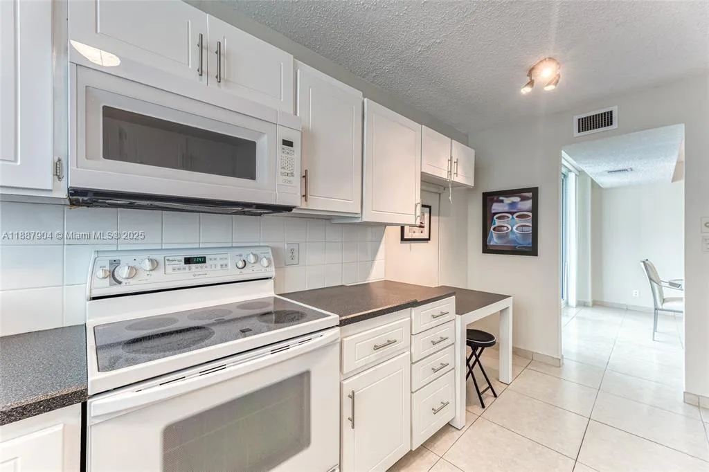 1360 S Ocean Blvd # 304, Pompano Beach, FL 33062 photo 7