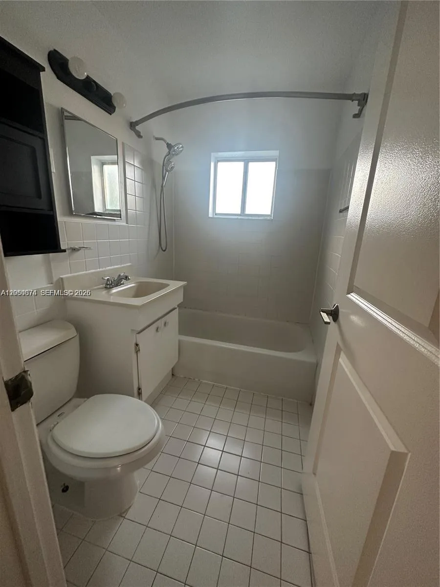 5743 Lincoln St # 1, Hollywood, FL 33021 photo 5