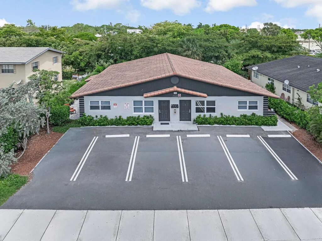 7521 NW 44th Court, Coral Springs, FL 33065