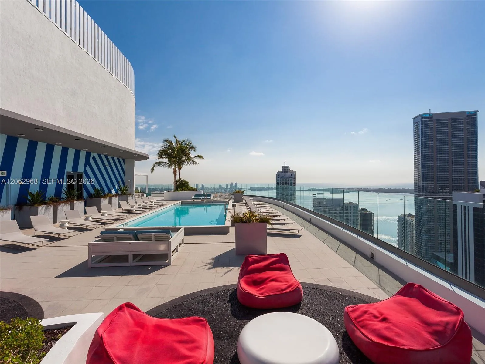 55 SW 9th St # 3507, Miami, FL 33130 photo 3