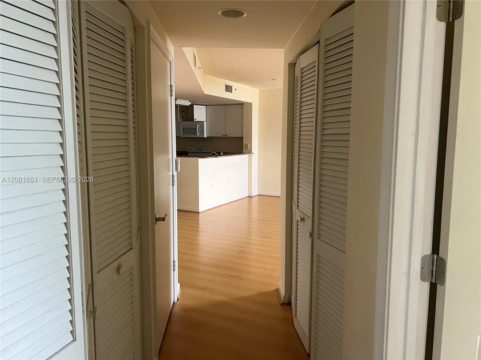 19501 W Country Club Dr # 611, Aventura, FL 33180 photo 11