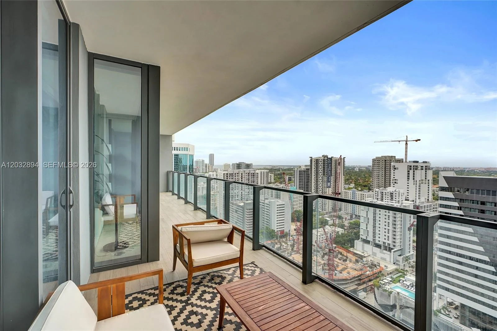 88 SW 7th St # 2210, Miami, FL 33130