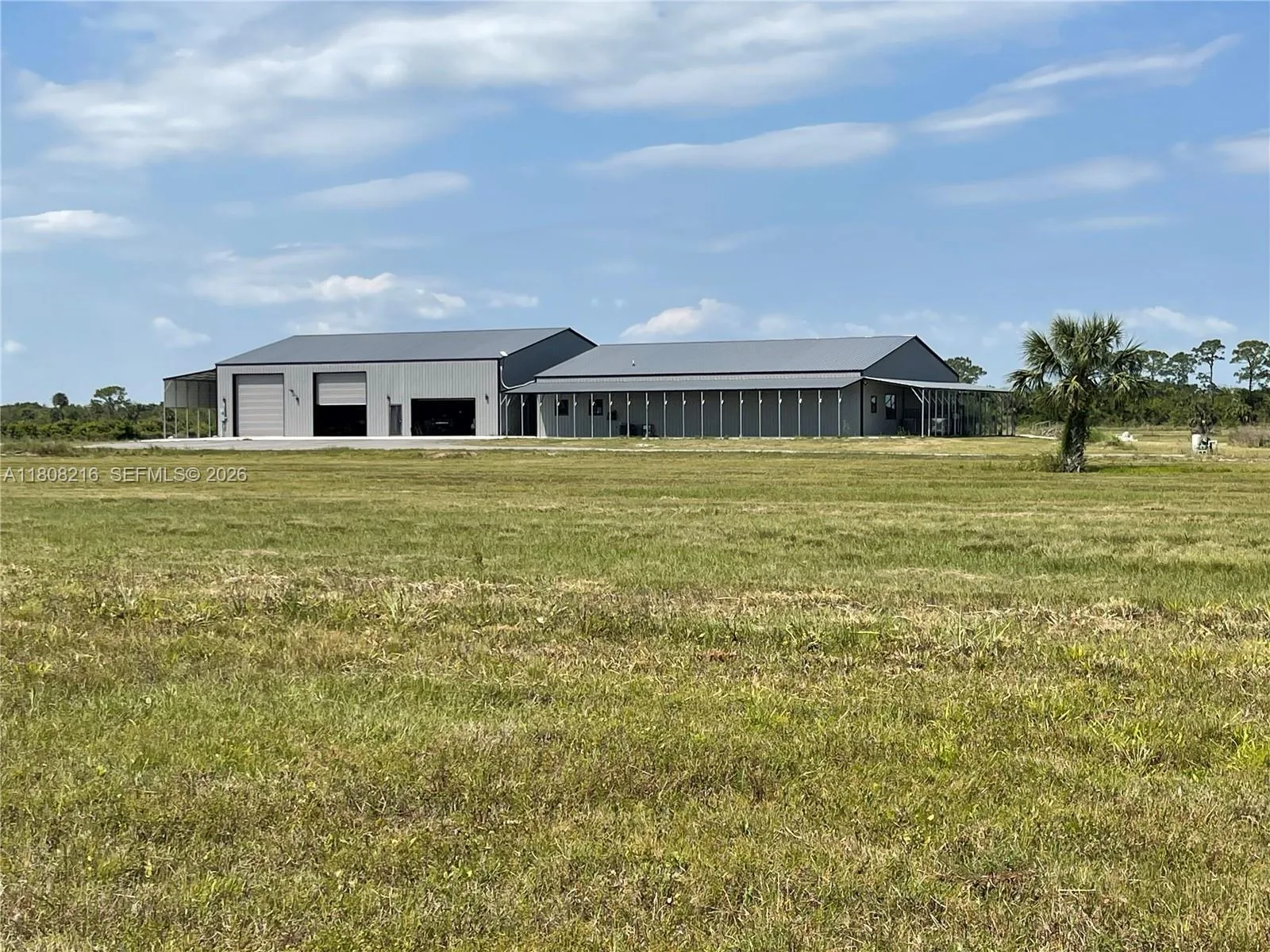 2105 86th Ave SW, Vero Beach, FL 32968