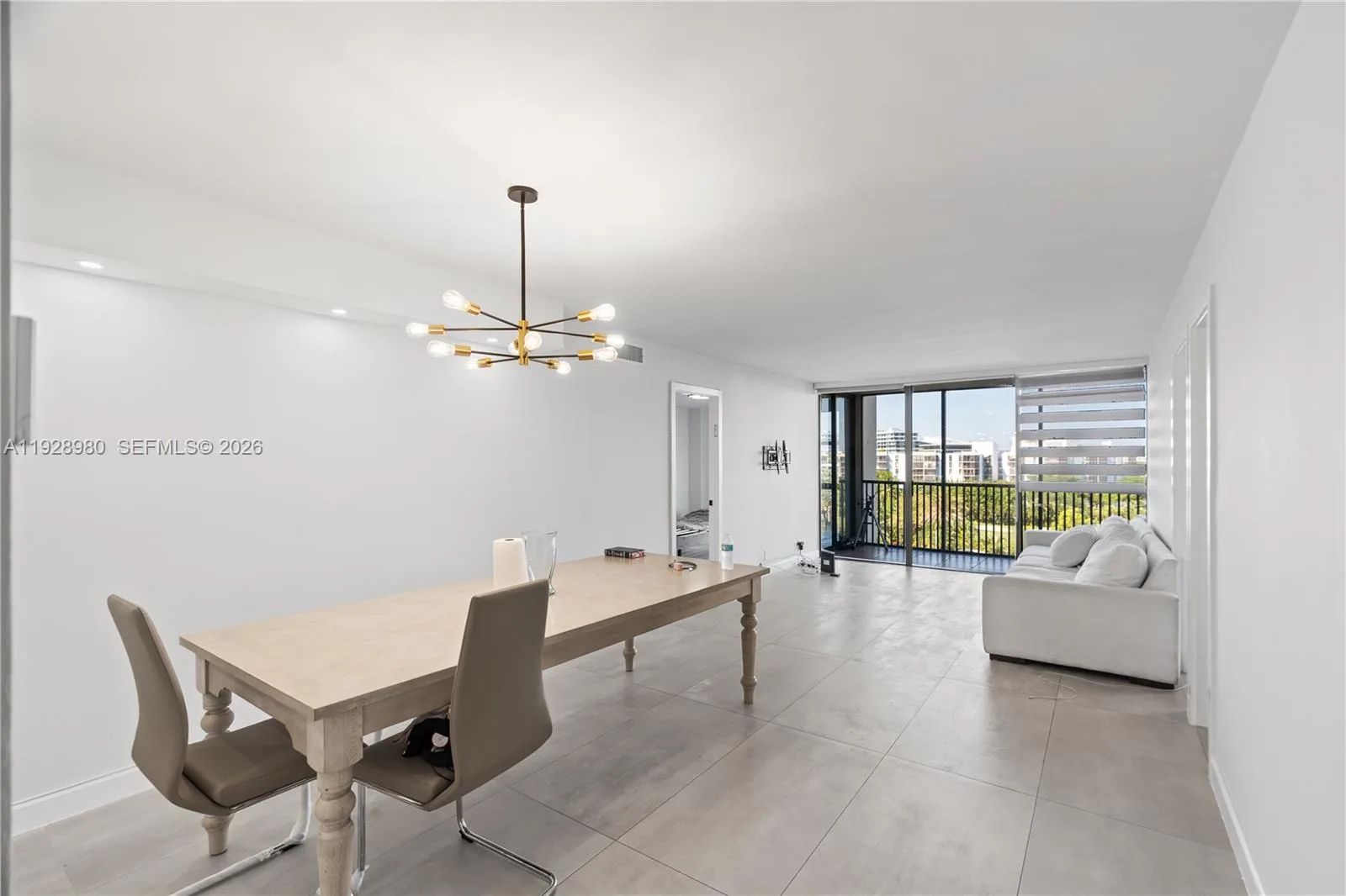 20301 W Country Club Dr # 722, Aventura, FL 33180 photo 6