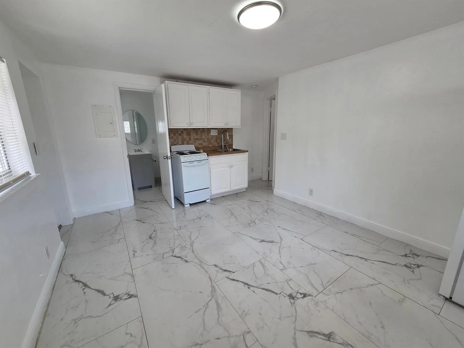844 NE 17TH Way # 2, Fort Lauderdale, FL 33304
